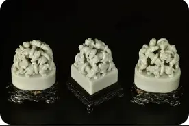 欧彦恩丨博古通今古兽威，往来嬉戏九螭环图片