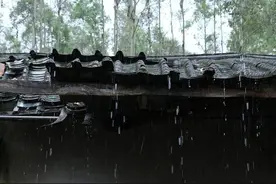 农村记忆散文：小时候的下雨天，用化肥袋子作雨衣图片