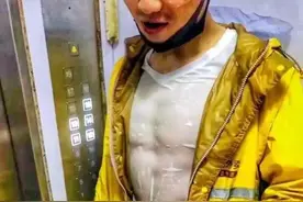 健身教练工资不是很高吗？怎么现在还兼职送外卖了？图片
