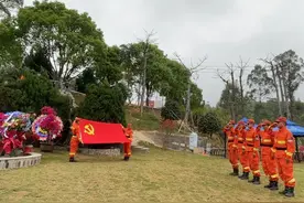 学英雄事迹，传承红色精神图片