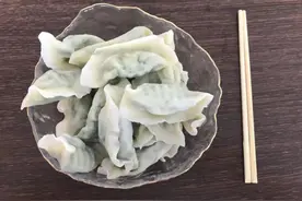 谁是东北年夜饭的C位？饺子图片