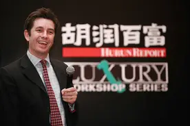 胡润百富榜：王卫刘强东财富上涨，马云马化腾并列首富图片