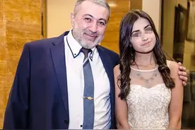 俄罗斯兽父虐待3个女儿，遭自卫式反杀，一百万民众为三姐妹求情图片