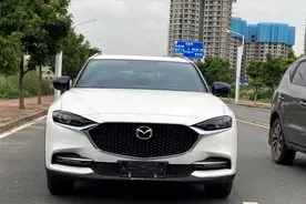 手握15万，马自达CX-4和逍客哪个档次高？对比后差距明显图片