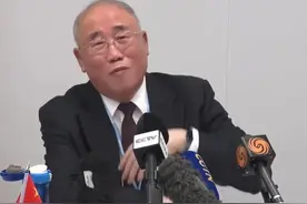 美记者：你能不能用英语直接回答？解大使：你用中文问不就行了吗图片