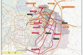 横穿龙泉山脉，纵贯东部新城！成都淮州新城：四通八达的快速路建设提速图片