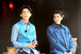 《仙剑奇侠传》翻拍，胡歌追着合影的他会演李逍遥吗！视频封面