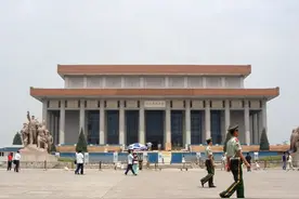 终生难忘的一次特殊劳动——修建毛主席纪念堂图片