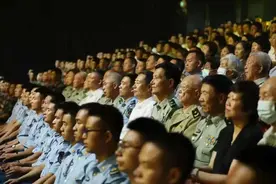 吉林省首届“情系最可爱的人”军人、退役军人及社会各界庆八一文艺演出在长春举行图片