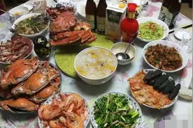 俗语讲“上了菜的宴席，下了桌的酒”称为“两不吃”，什么讲究？图片