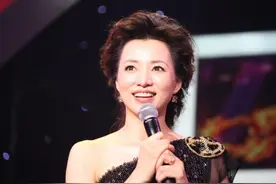 上海“隐形”富豪不再低调，60亿买黄金地块，二婚娶“央视一姐”图片