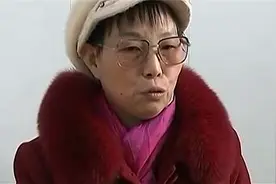 母亲刚离世弟弟就要跟姐姐断绝往来，姐弟闹不和，竟是因父母患病视频封面