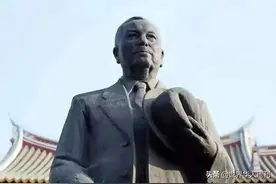 印在新加坡纸币上的中国人：散尽家财，只为一件事图片