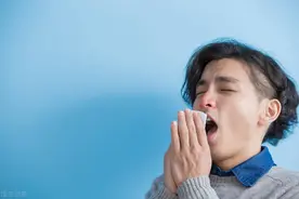 喷嚏憋不住，打嗝止不住，哈欠停不住！为什么我们控制不住自己？图片