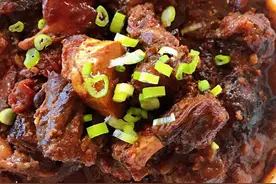 电高压锅版酱烧牛尾图片