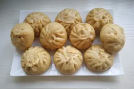全麦毛豆鸡肉包子，味道鲜美低脂高蛋白，减肥时吃了也不易发胖图片