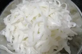 炒河粉不要直接下锅，多做这1步，粉不粘锅不易断，这方法真实用图片