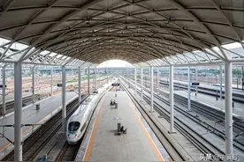 中部六省交通同步！开建三条高铁 湖北湖南新增十字路口图片