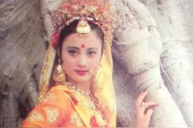 甜歌皇后李玲玉与丈夫异国恋十多年，她如何发展事业还照顾家庭？图片