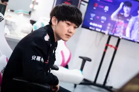 TES阿水绯闻女友，遭粉丝人肉出猛料，网友：颜值还不如鹿早早图片