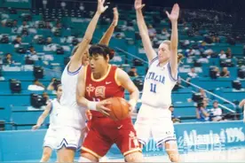 郑海霞入选2021年国际篮联篮球名人堂图片