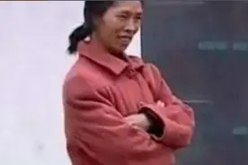 女子说自己40年没睡过觉，丈夫和邻居都说是真事，医生揭开真相图片