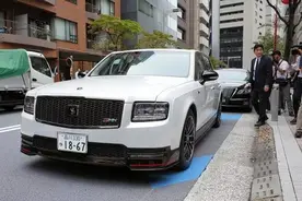 你认为丰田只是油腻，真实的它还是个车标“海王”！图片