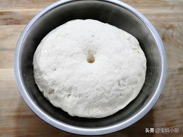 一咬直冒汁的大包子，皮都是香的，调馅有技巧，比灌汤包好吃省事