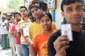 为了拥有中国国籍，达曼人苦等200多年，如今家家户户红旗飘扬图片