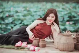 两性交往，追上四五十岁的女人不用费劲，用这3个技巧足够了图片
