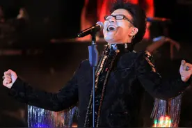 “热搜绝缘体”汪峰的奋斗史，和他身后的女人们图片