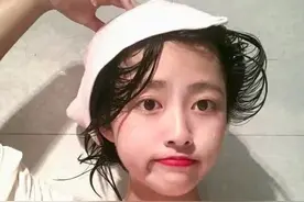 女生冲澡时，“这3地方”不要瞎洗，再脏也要忍着图片