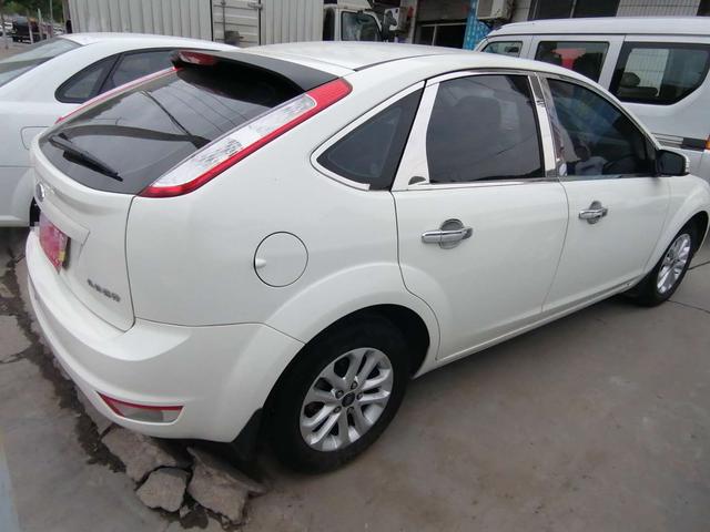 期待已久的经典福克斯两厢版，胖哥已顺利拿下，1.8排量手动挡