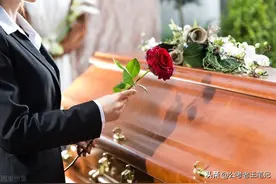 殡仪馆经常招化妆师，看看一天的工作情况，需要值夜班图片