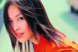 “歌坛一姐”那英的精彩情史，和她身后的5个男人图片