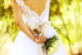 世间所有的婚姻，都始于缘分，而终于不珍惜图片