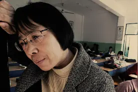 张桂梅：高考后“躲进”办公室，学生痛哭流涕，称她“校长妈妈”图片