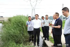 赵贡桥到蒙江安顺市（格凸河）河段开展巡河工作图片