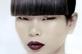 “中国第一丑模”：从小眼雀斑丑女，成为中国第一位国际超模图片