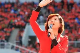 曾静，痴情为工人唱歌的歌唱家图片