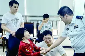 “团圆”行动：母子重逢，这一刻等了28年……图片