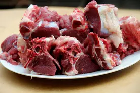 回民处理羊肉的5个诀窍，尤其焯水和调味很有讲究，很多人不知道图片