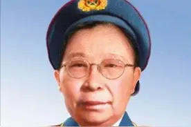中国第一位女将军李贞，回乡探亲，一老农看后说：她是我的童养媳图片
