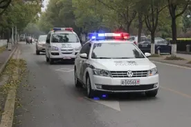 警察为什么抓犯人一定要鸣笛？不怕坏人逃跑吗？说出来你可能不信图片