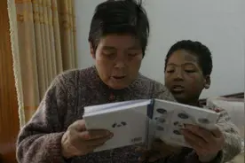 那个被中国阿婆捡到的黑人混血弃婴，20年后他们生活的怎么样图片