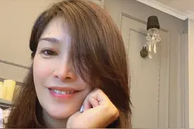 47岁卢淑仪近况，陪李克勤北上录“好声音”，被第五天王独宠29年图片