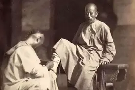 安徽小伙修脚30年，用万人脚皮拼出清明上河图，富豪出高价买走图片