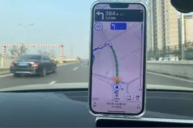 无需任何配件，高德地图推驾驶辅助功能图片