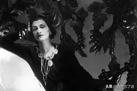 复古风华｜香奈儿如何用简单的蝴蝶结焕发别样的亮彩？图片