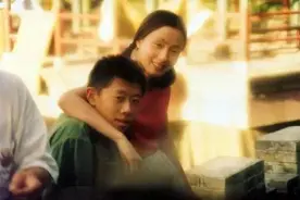 左小青与京圈大佬情史，捧她的人背景太强大，谁也不敢动她图片